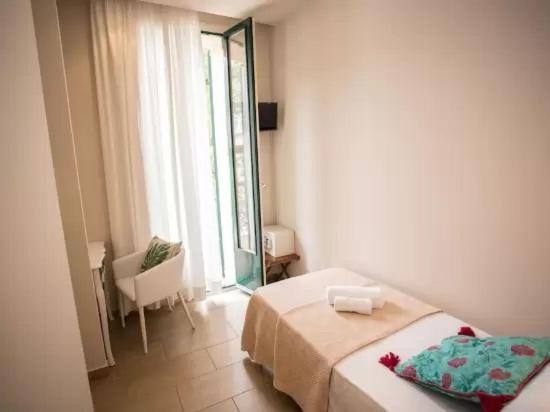 Hotel Kalima Caldes D'Estrach Buitenkant foto