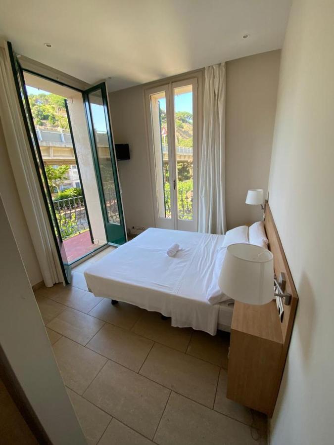 Hotel Kalima Caldes D'Estrach Buitenkant foto