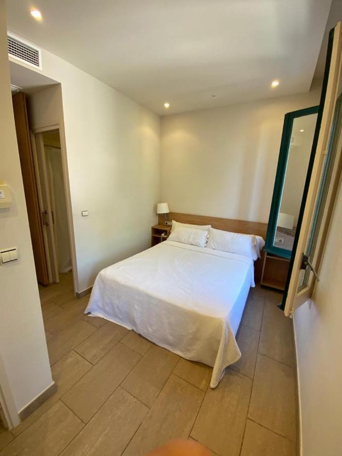 Hotel Kalima Caldes D'Estrach Buitenkant foto
